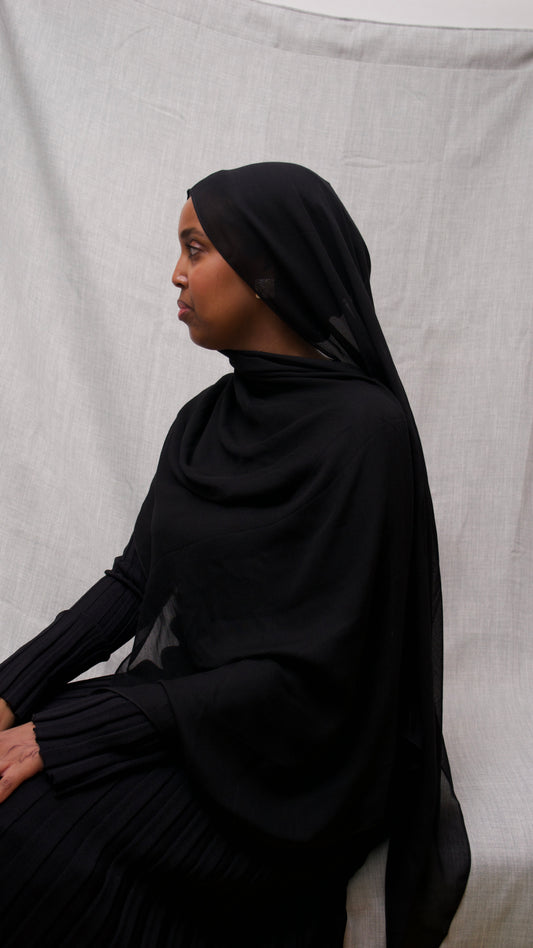 black modal hijab