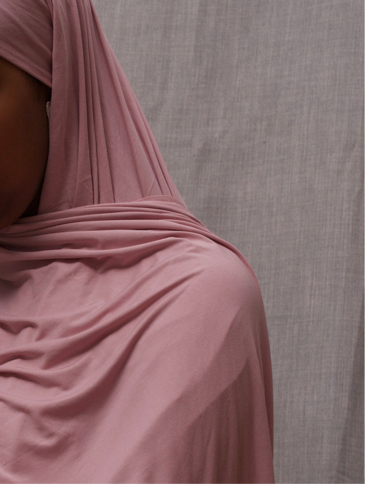 rosa premium bamboo jersey hijab 180x70 cm mjuk elegant hijab detail